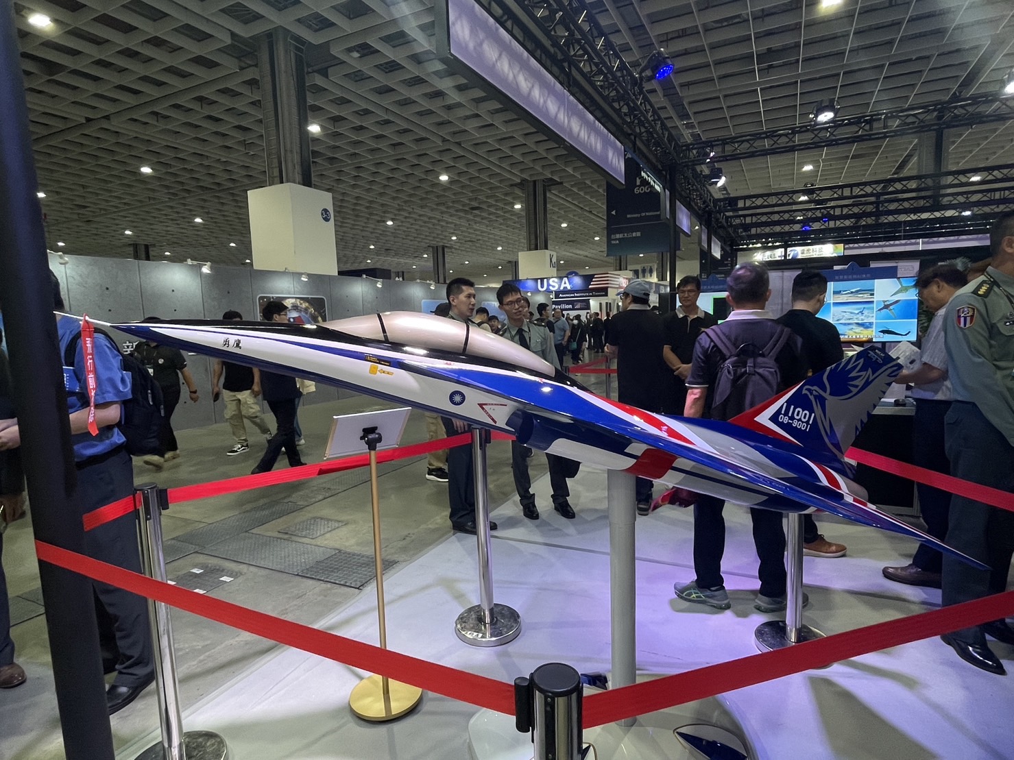 虎視界-台灣自製的勇鷹機可以考慮外銷