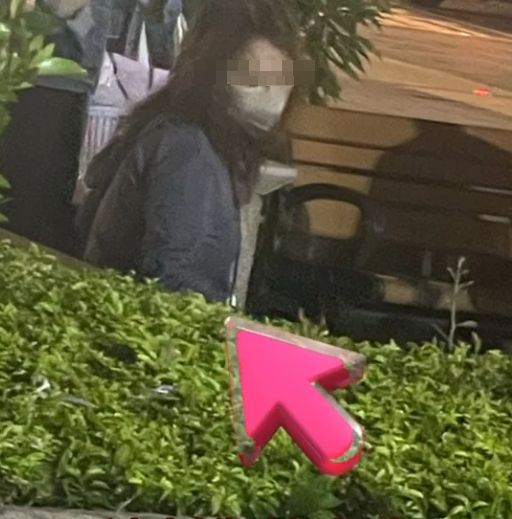 (正妺直擊情殺片)直擊桃園高鐵站情殺案 正妹驚呼:「女的肚子都是血,太可怕了吧!」 69 | 社會 社會 記者爆料網