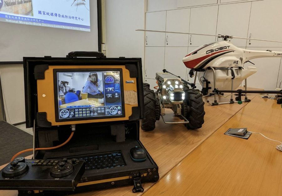 登革熱狂燒8千例 高雄經驗有效!國衛院「無人車」直入下水道殺蚊 256 登革熱狂燒8千例 高雄經驗有效!國衛院「無人車」直入下水道殺蚊 255