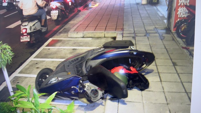 (少年偷開父親車肇逃片)少年偷開父親車出門肇逃 父親怒控竊盜 70 | 社會 社會 記者爆料網