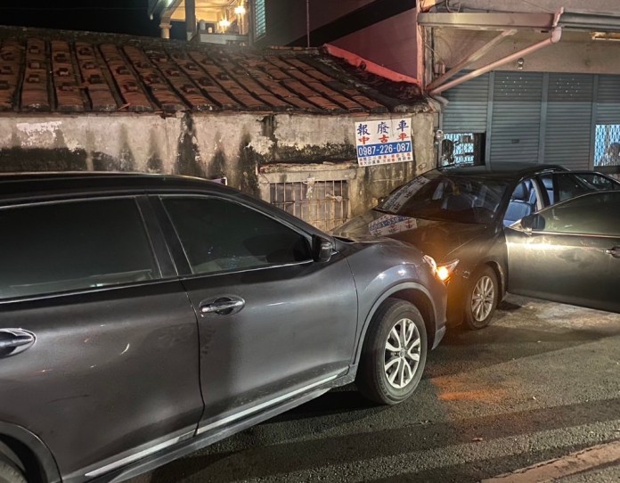 (更新開槍影片)毒販拒檢衝撞偵防車 警連開六槍緝捕嫌犯 62 4BEE4823 45CD 427A 807F 1317919B3279 | 社會 社會 記者爆料網