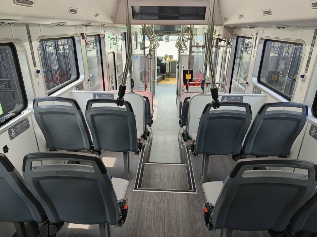 車內。(圖/新北市政府提供)