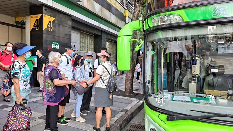 統聯客運攜手國光客運19日起針對6條國道客運路線聯合排班。圖/取自統聯客運臉書