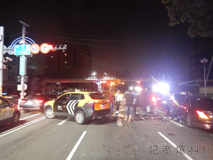 吃止痛藥釀精神不濟!台中67歲男開車 推撞波及3車釀5傷 70 DSCN4049 | 社會 社會 記者爆料網
