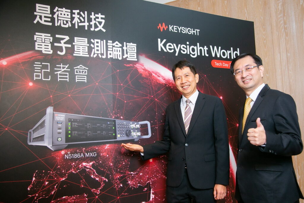 是德電子量測論壇隆重登場 聚焦無線、汽車革命及高速互連技術。左起是德科技行銷處副總經理羅大鈞、是德科技行銷處資深專案經理郭丁豪。