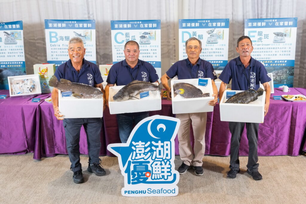 圖說:記者會現場也推出企業客製化採購方案及六大超值禮盒,瞄準企業與消費者贈禮需