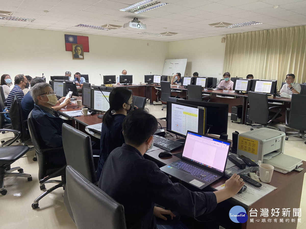 交通部公路局核定嘉義市2場次二期「前瞻基礎建設-城鄉建設-改善停車問題計畫」案,將由中央補助5億元/嘉義市府提供