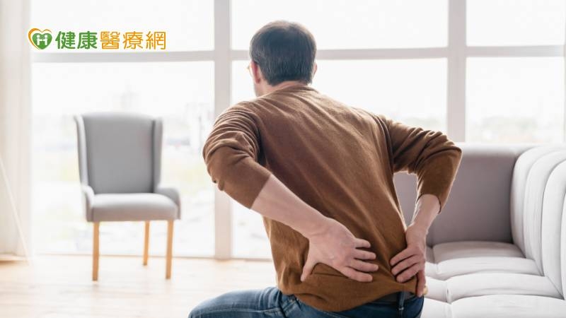 腹股溝疼痛以為結石,沒想到竟是椎間盤突出惹禍! 醫揭可能原因