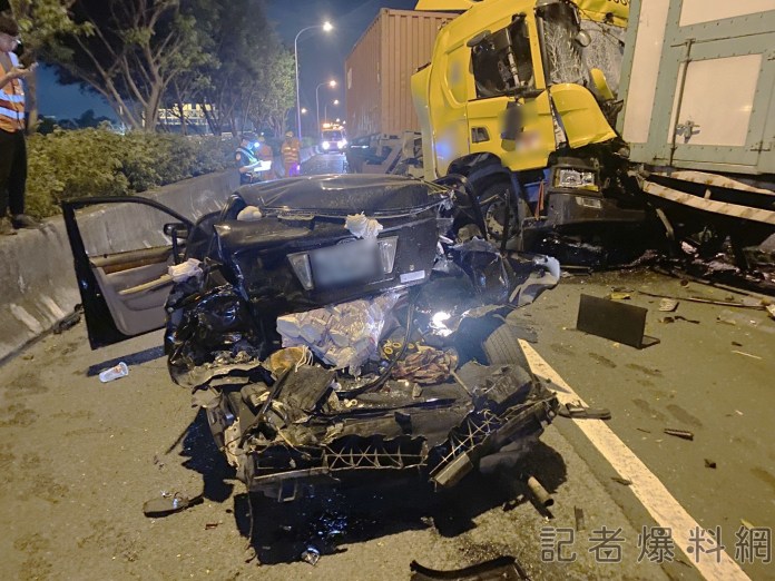 國道1岡山段4大1小車撞成一團 5人送醫釀1死4傷 60 messageImage 1695367412963 | 社會 社會 記者爆料網