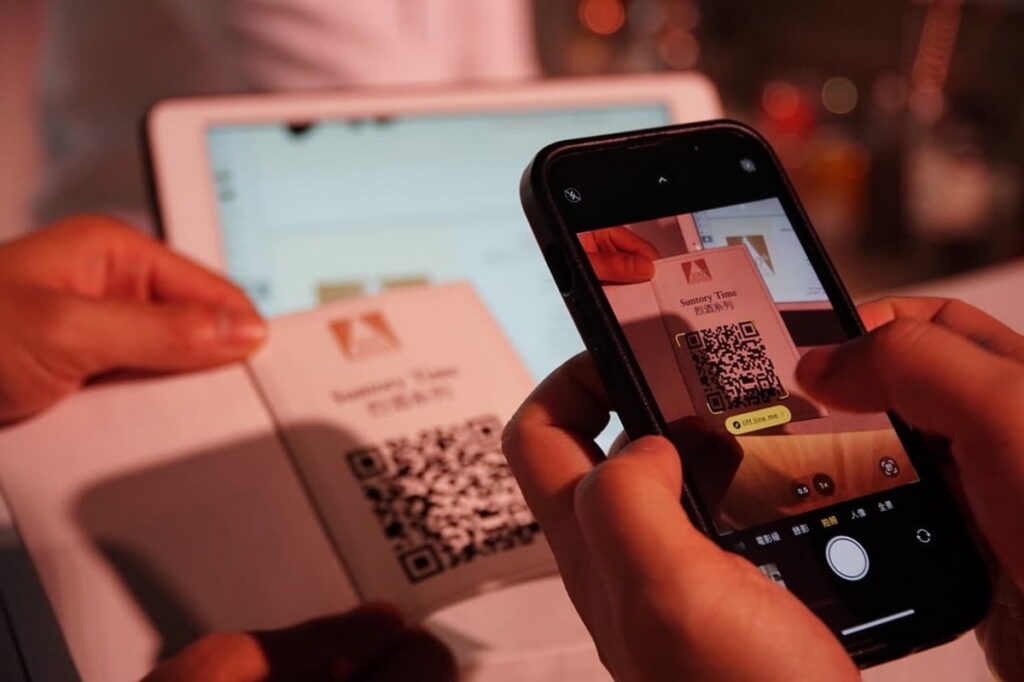 透過QR Code掃描繞過通路,即可建立品牌招募會員的渠道。