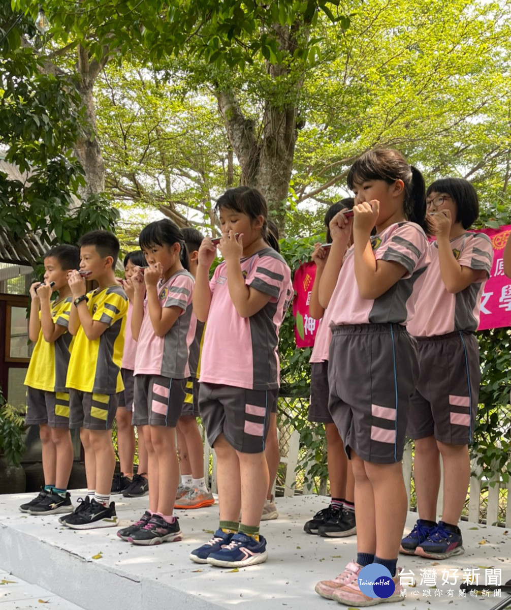 神岡國小口琴隊