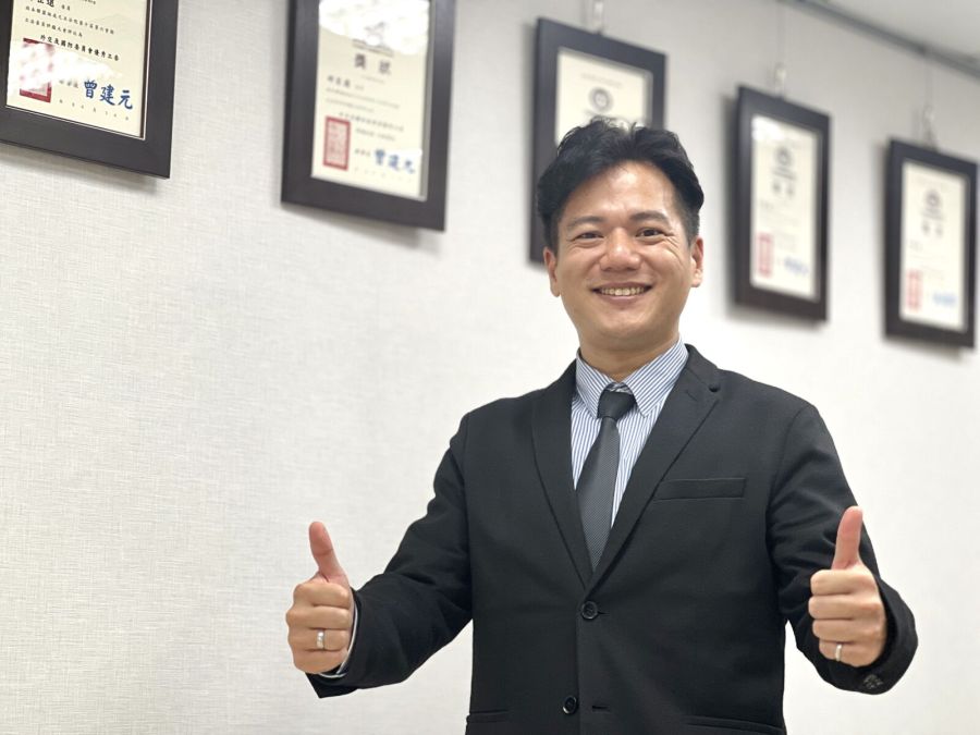 【新世代對決3-3】對戰太陽花吳崢與「半分忠」之子 邱臣遠選中和要這樣拚選戰 297 民眾黨立委邱臣遠投入2024中和立委選舉。(方炳超攝)