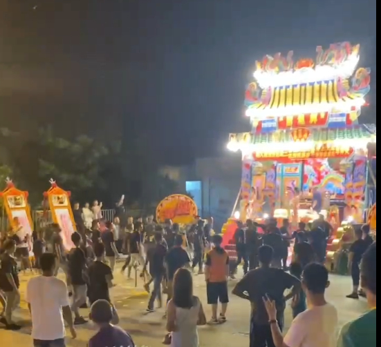 (廟會衝突片)清水廟會爆衝突1人被打骨折 警方到場壓制逮3人 61 | 社會 社會 記者爆料網