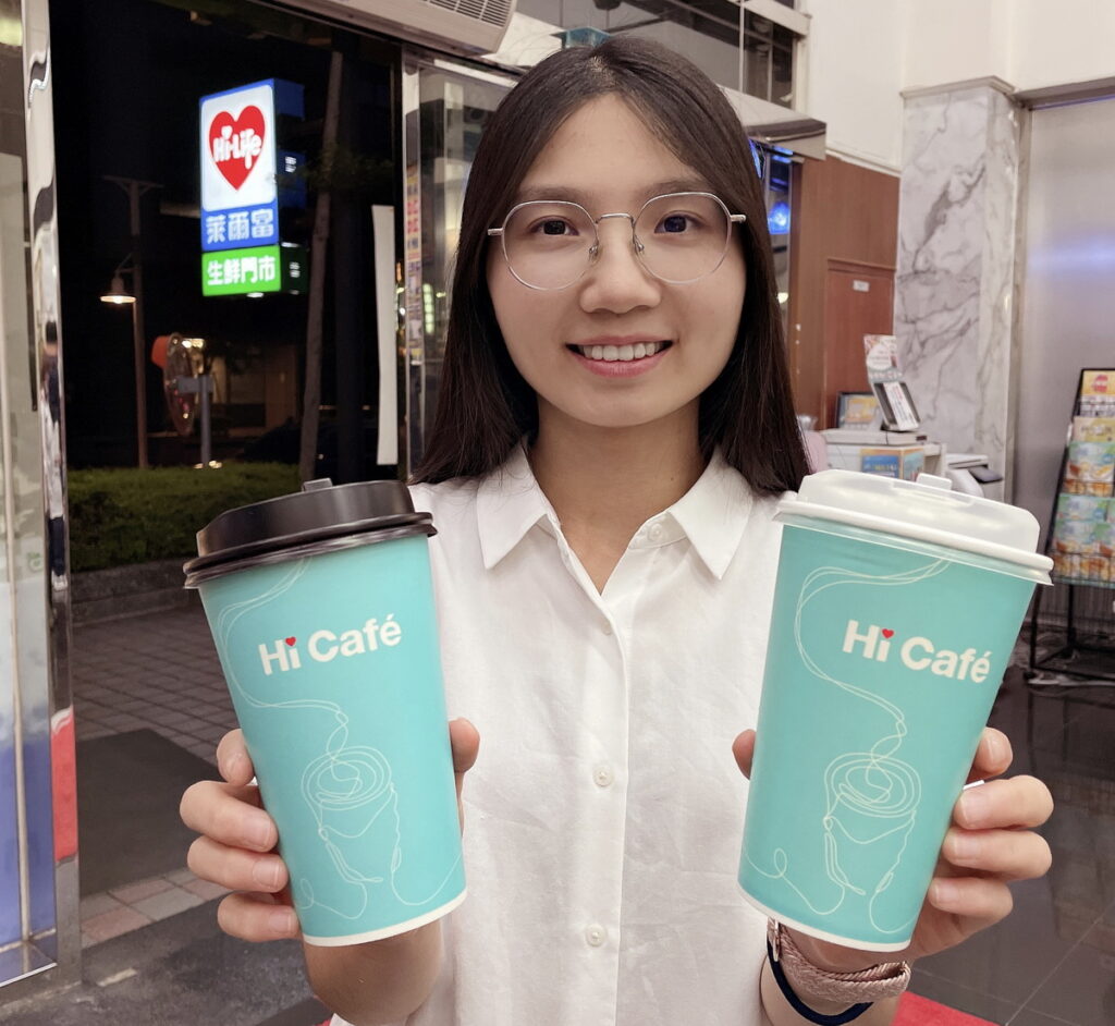 賀亞運柔道傳雙金捷報,萊爾富限時3天推出Hi Café系列的大杯特濃美式咖啡與大杯特濃拿鐵咖啡,不限冰熱享同品項買1送1