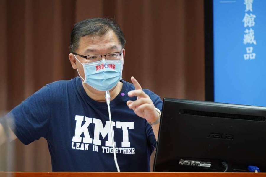 【匯流民調9月份第四週總統大選4-4】過半民眾期待在野整合 藍委籲政治人物應在民意前低頭 240 李德維