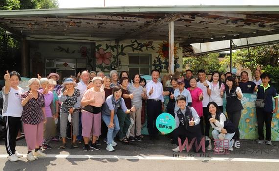 嘉義縣藝術下鄉陶藝扎根 陶板牆妝點成功社區