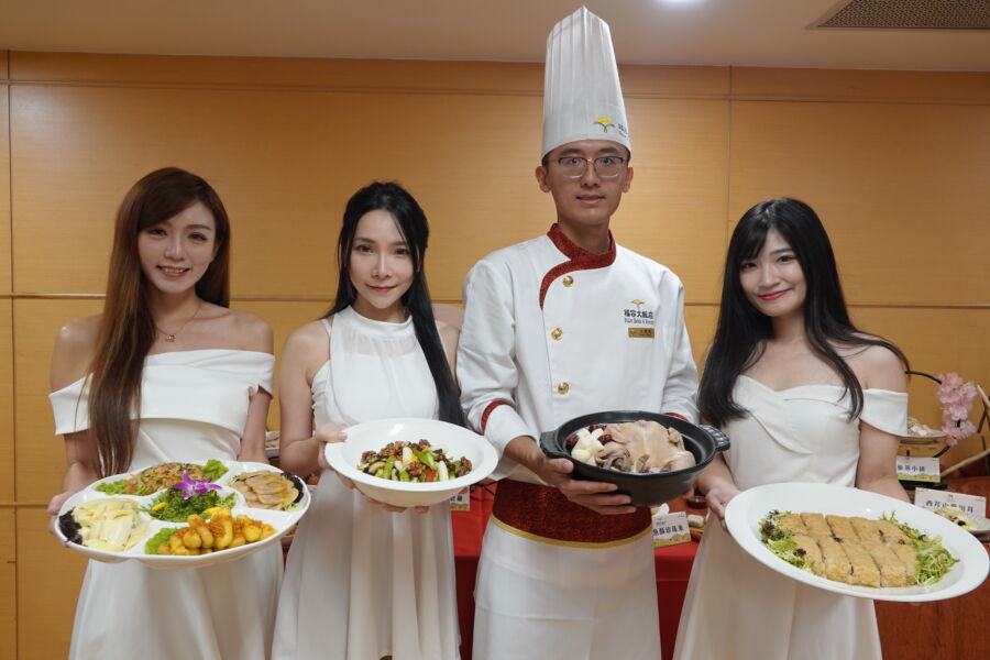 圖/新北市政府農業局與福容大飯店-福隆店及台北凱達大飯店合作,共同推出新北山藥系列料理。(圖/林楚茵臉書)