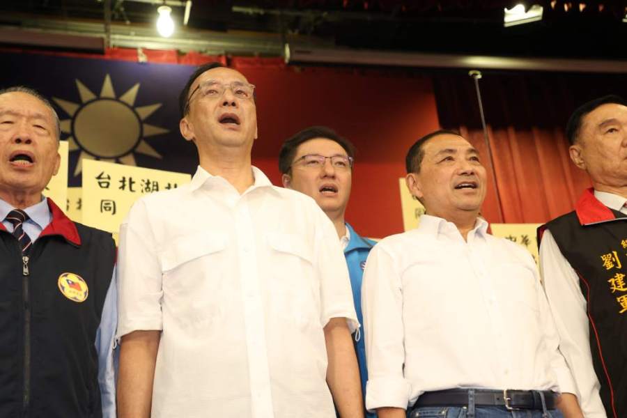 趙少康主張韓國瑜列不分區第一名 朱立倫曝篩選條件 218 侯友宜、朱立倫出席中華民國各省市同鄉會總會侯援會。