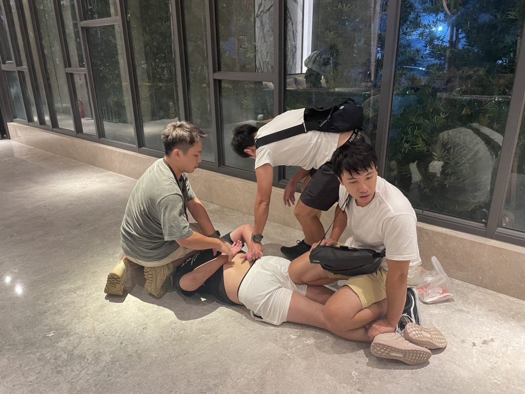 大安分局幹員南下高雄逮陳姓男子。（記者林金聖翻攝）