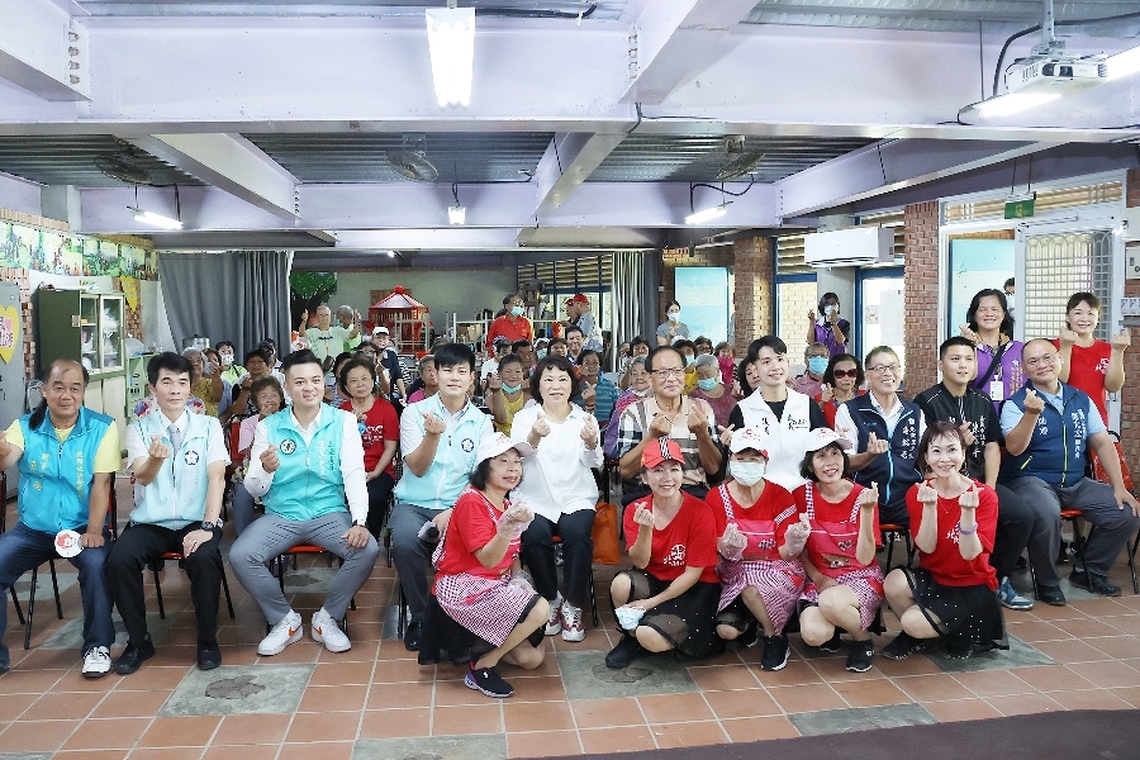 嘉義市北湖花甲食堂-作伙呷百二 老人食堂揭牌 長輩自備拿手料理為鄰里加菜超溫馨