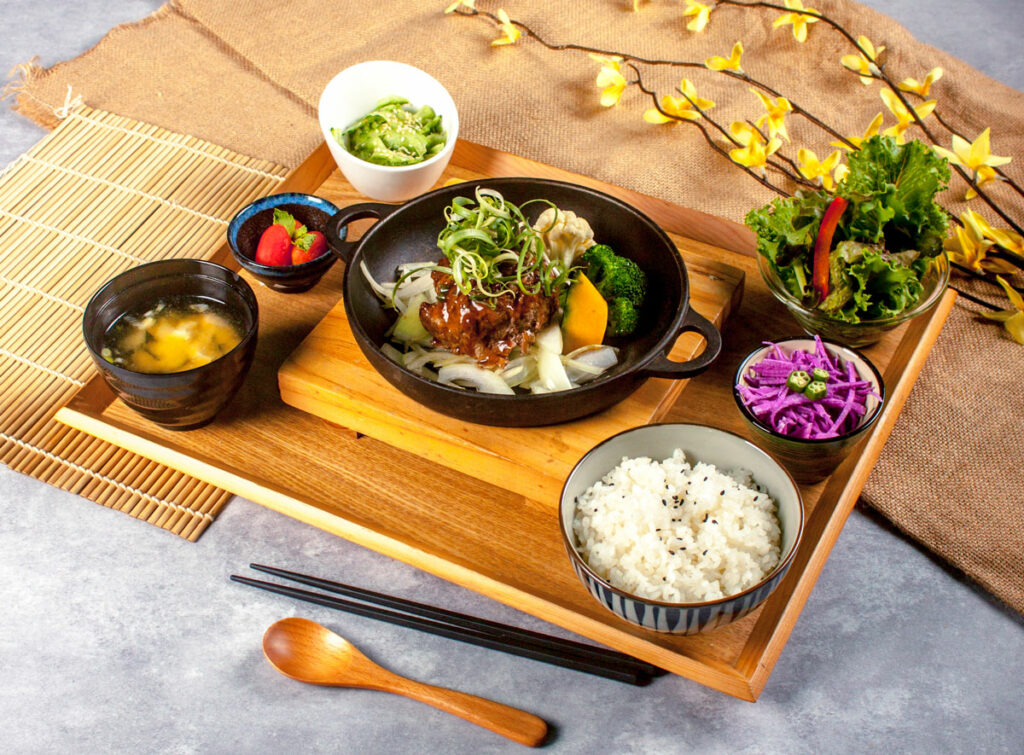 大河牧場_日式照燒頂級手作漢堡排定食