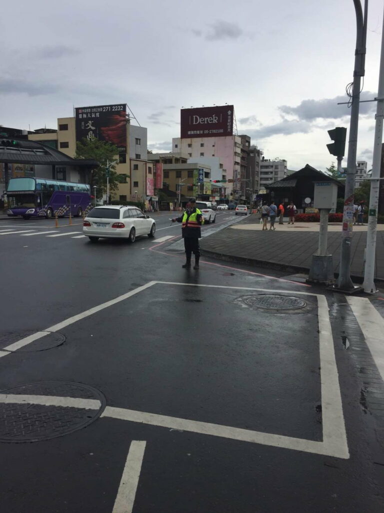 嘉義市警察局：中秋連假!月圓人團圓‧行車要平安‧交通更順暢