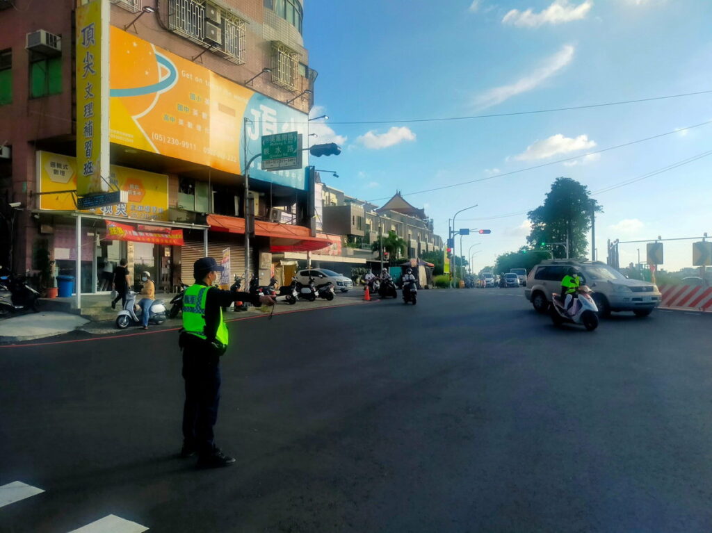 嘉義市警察局：中秋連假!月圓人團圓‧行車要平安‧交通更順暢