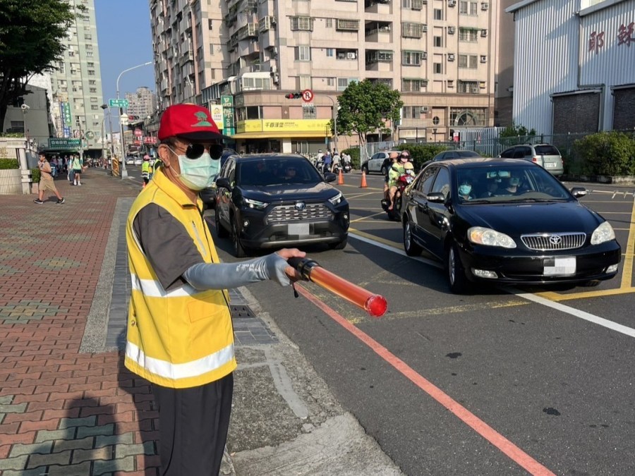 永慶加盟四品牌台南區捐千套導護裝備 提升導護人員安全、學童平安上下學 232 CNEWS195230928a02