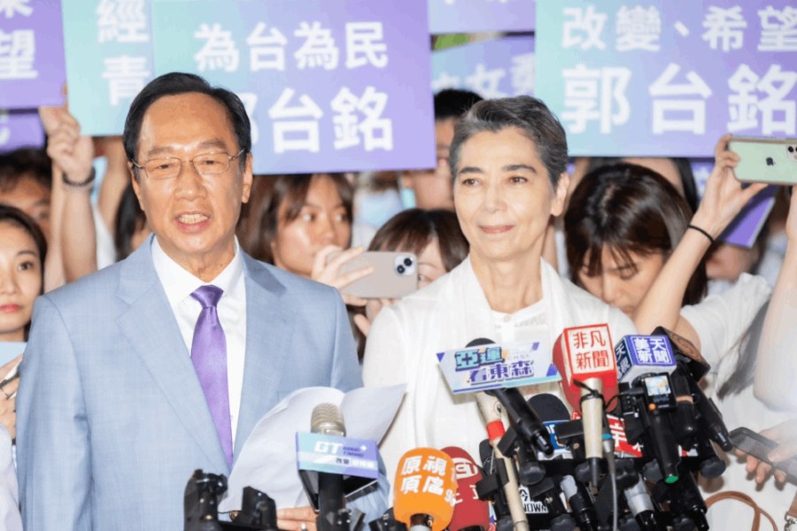 【Lowi Ai大數據郭台銘網路聲量3-3】持續創造議題 死忠者非郭不投 219 照片來源:郭台銘競選辦公室