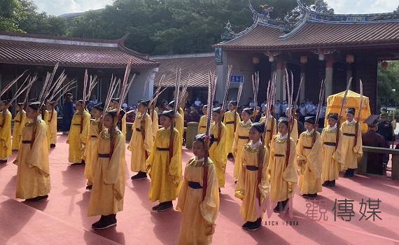 竹市紀念孔子誕辰2573周年釋奠典禮 學童六佾舞演出超吸睛