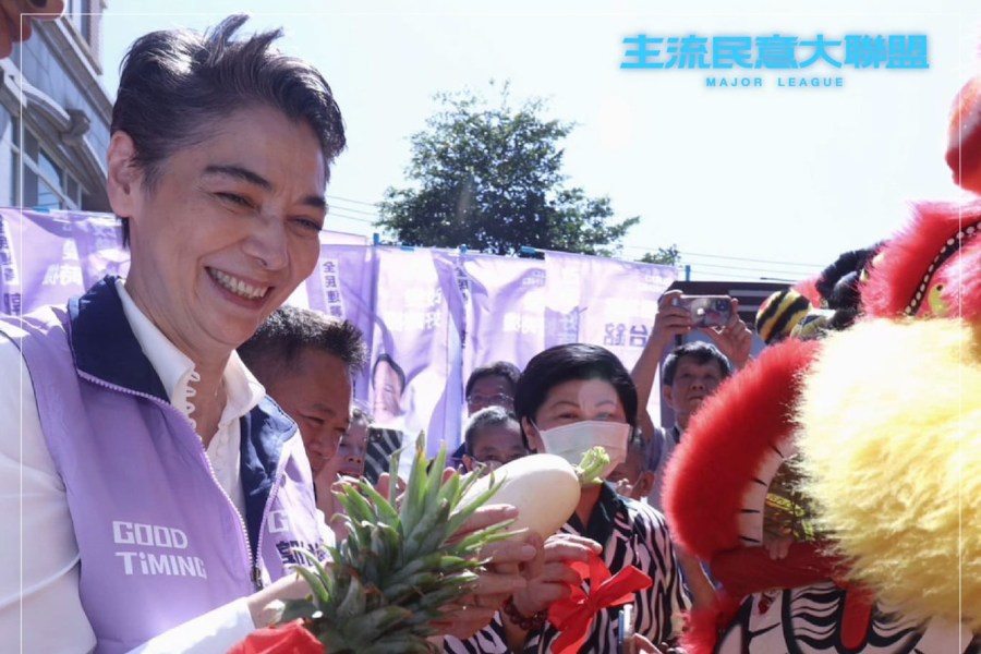 賀中秋 賴佩霞邀民眾連署:未來會越來越好 未來掌握在手中 211 賴佩霞。(賴佩霞FB)