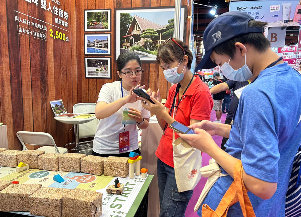 ▲秋季旅展仙境西拉雅館,超值小木屋住宿券開賣,民眾詢問度破表。(圖/西拉雅管理處提供)
