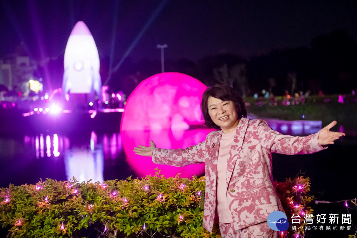 嘉義市長黃敏惠邀請全國民眾穿上粉紅衣,來嘉義市一同趴踢/陳致愷翻攝