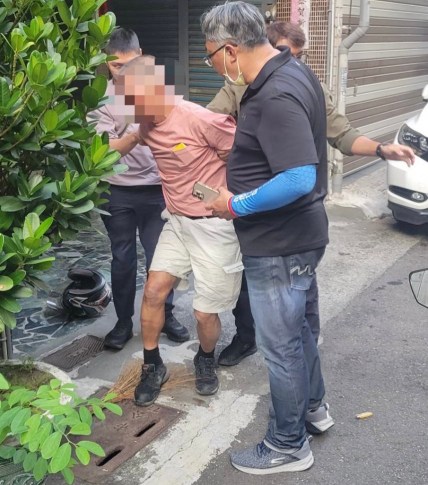 男飛車行搶婦人皮包 得手六百買水果 落網贓款剩三百 70 1C0DB0BC 3708 4815 B82C FAA20ED0E28E | 社會 社會 記者爆料網