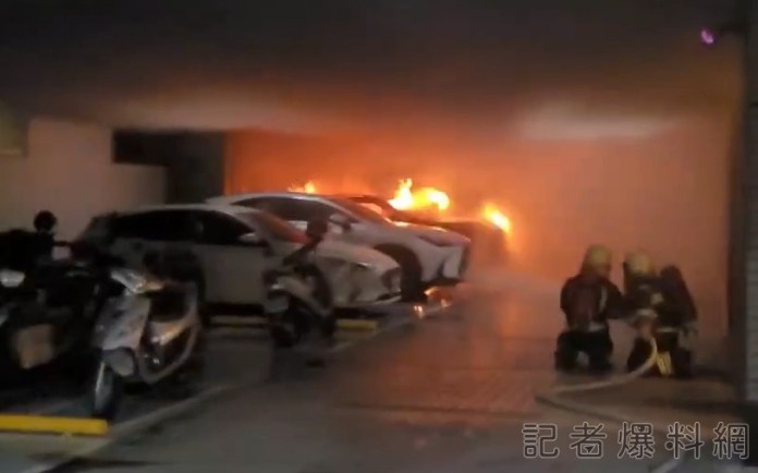 屏東68歲阿姨有夠狂! 懷疑老公外遇放火燒毀"400萬"賓士車 68 屏東,外遇,火燒車,賓士