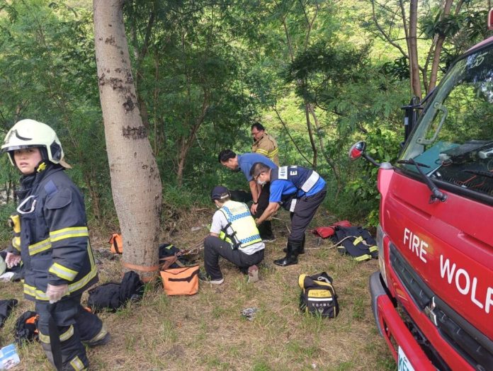 獅子鄉台9線447.5K 不明原因衝撞邊坡滑落駕駛慘死 69 AB45D3E8 4353 4F39 AE18 E0D1889277F6 | 社會 社會 記者爆料網