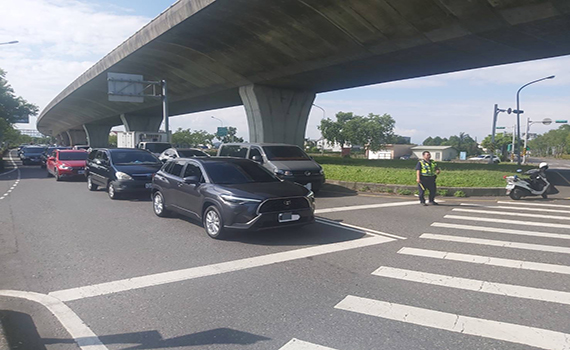 中秋連假最後一天國五北返車潮湧現 13-18時蘇澳至頭城高乘載管制