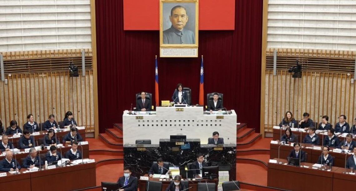 高市議會今開議  議長康裕成期許市府打造高雄成為宜居城市