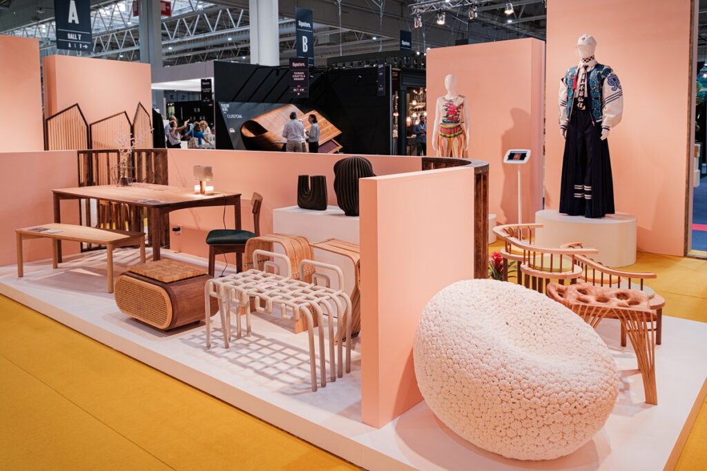 工藝中心策展以臺灣當代工藝為核心,展出作品包含Conceptual_Crafts」(概念工藝)、「Brand_Crafts」(品牌工藝)和「Fashion_Crafts」(時尚工藝),呈現多元紛呈的臺灣工藝。(圖/工藝中心提供)
