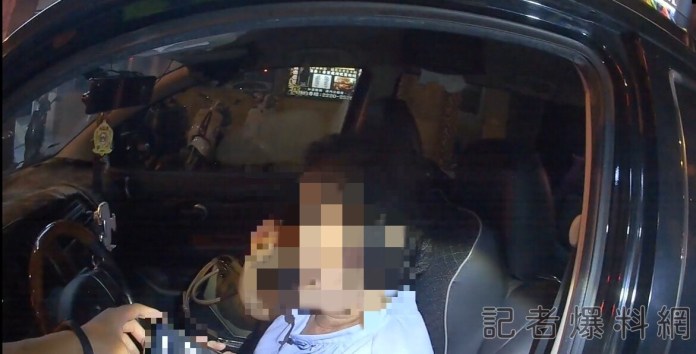疑沒睡飽!台中7旬婦開車變沿路滑行 路人見狀驚覺危險報警 4 S 24772891 | 社會 社會 記者爆料網