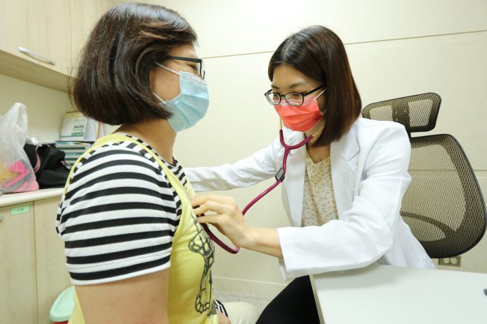 74歲婦咳嗽難喘氣誤認感冒 就醫才知感染肺炎鏈球菌引發肺炎 78 2 5 scaled | 健康 記者爆料網