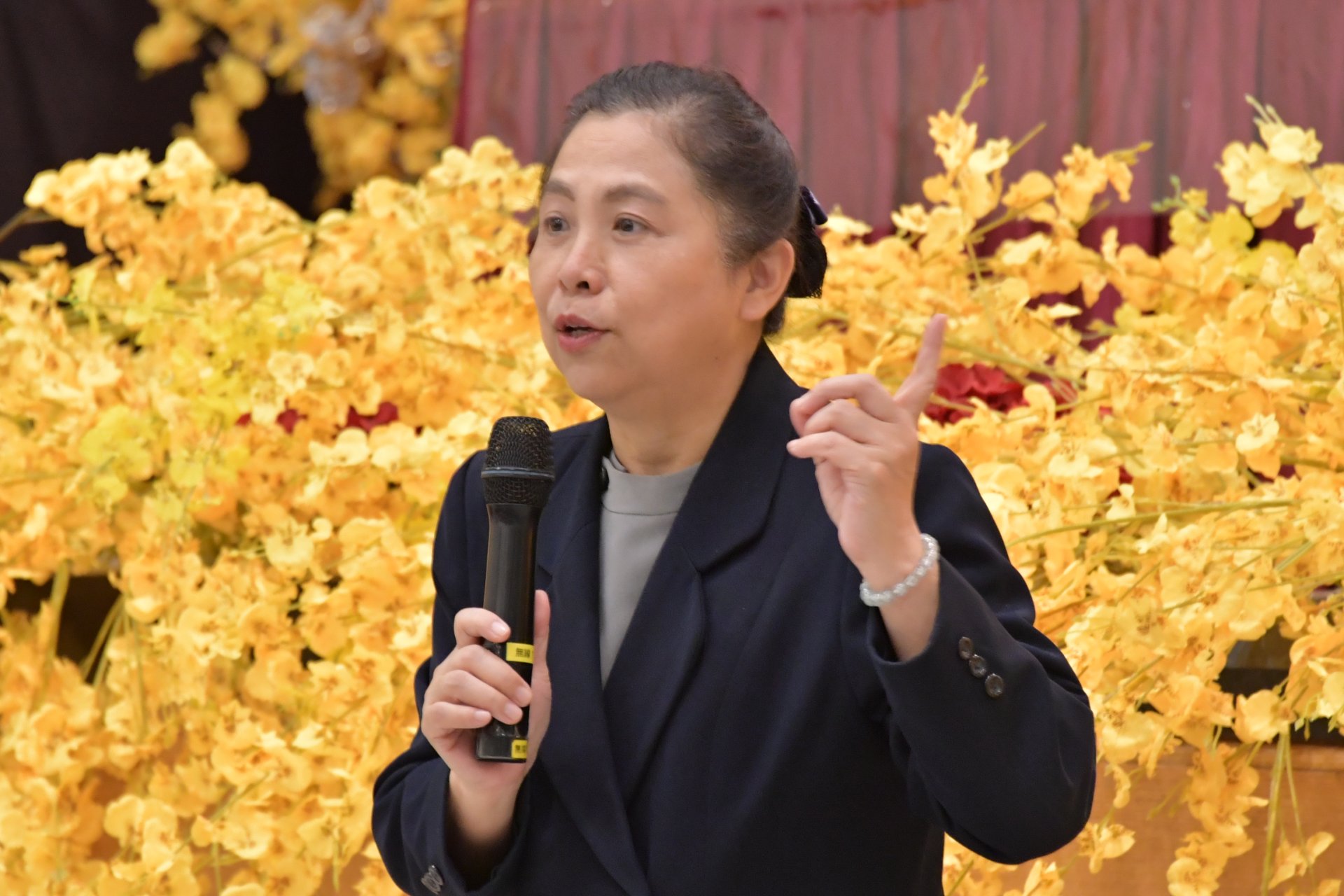 臺中慈濟醫院莊淑婷副院長分享慈濟在1966年就已經從慈善訪視開始做長照,是慈濟長照的起源