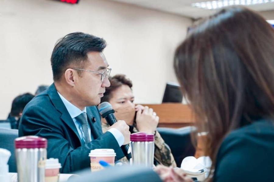 明揚大火各部會互踢皮球 江啟臣批:行政院未落實會報決定 206 明揚大火各部會互踢皮球 江啟臣批:行政院未落實會報決定 205