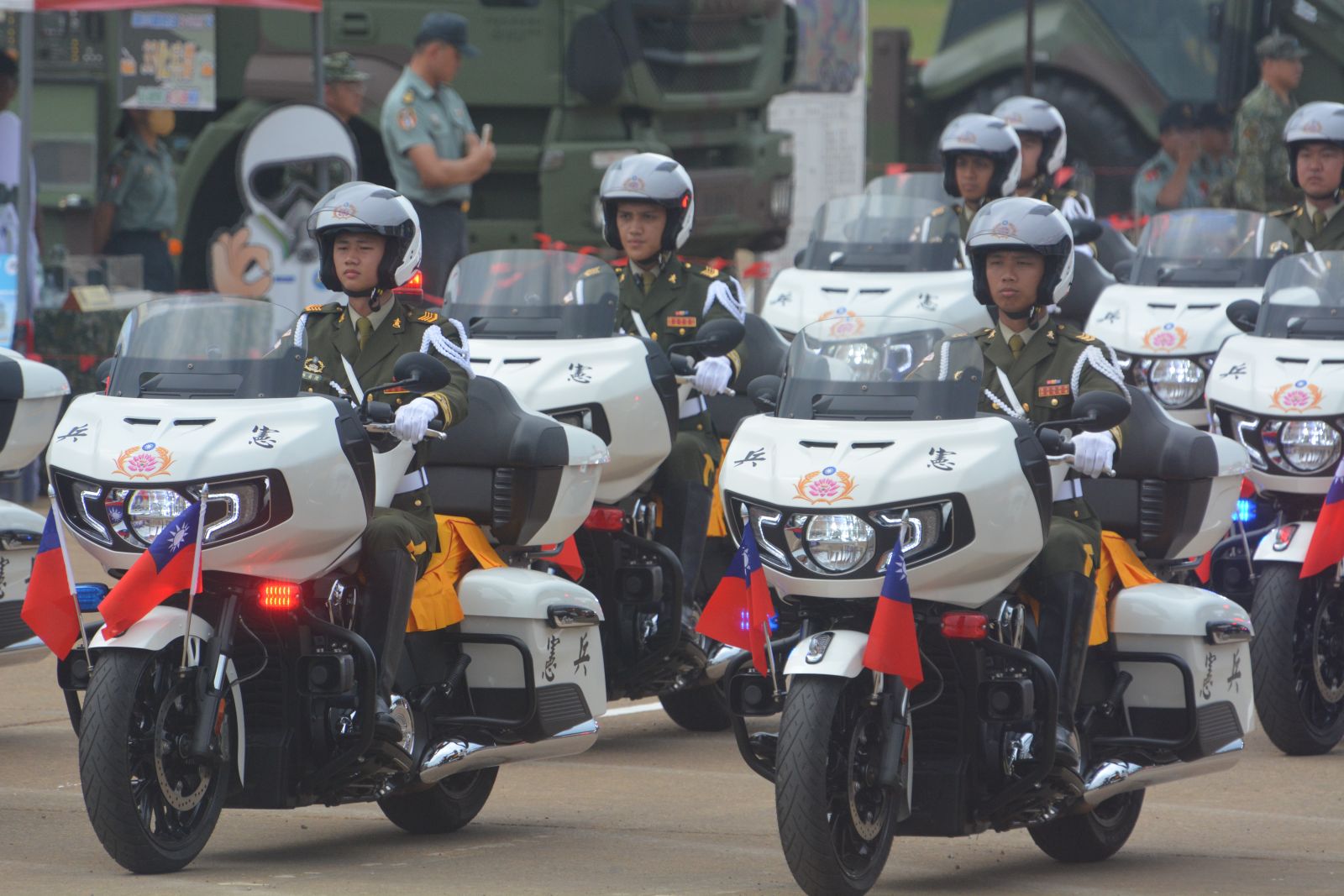 剛完成重機換裝的憲兵機車連今年沒受國慶籌委員邀請而無法參加展演，資料照片