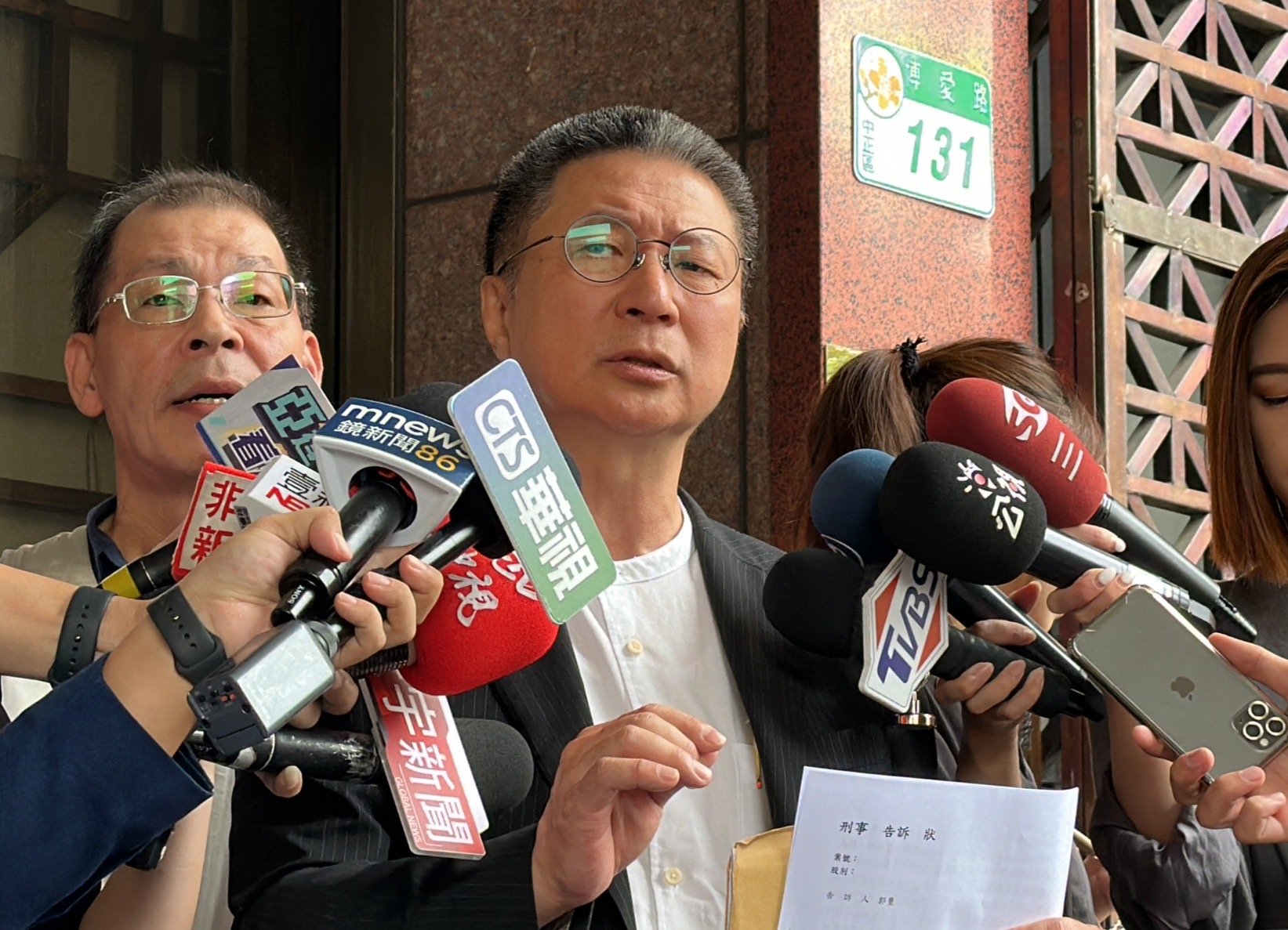 郭璽4日表示,真正擋台灣發展潛艦的、讓台灣發展被拖的,其實是律師陳長文。