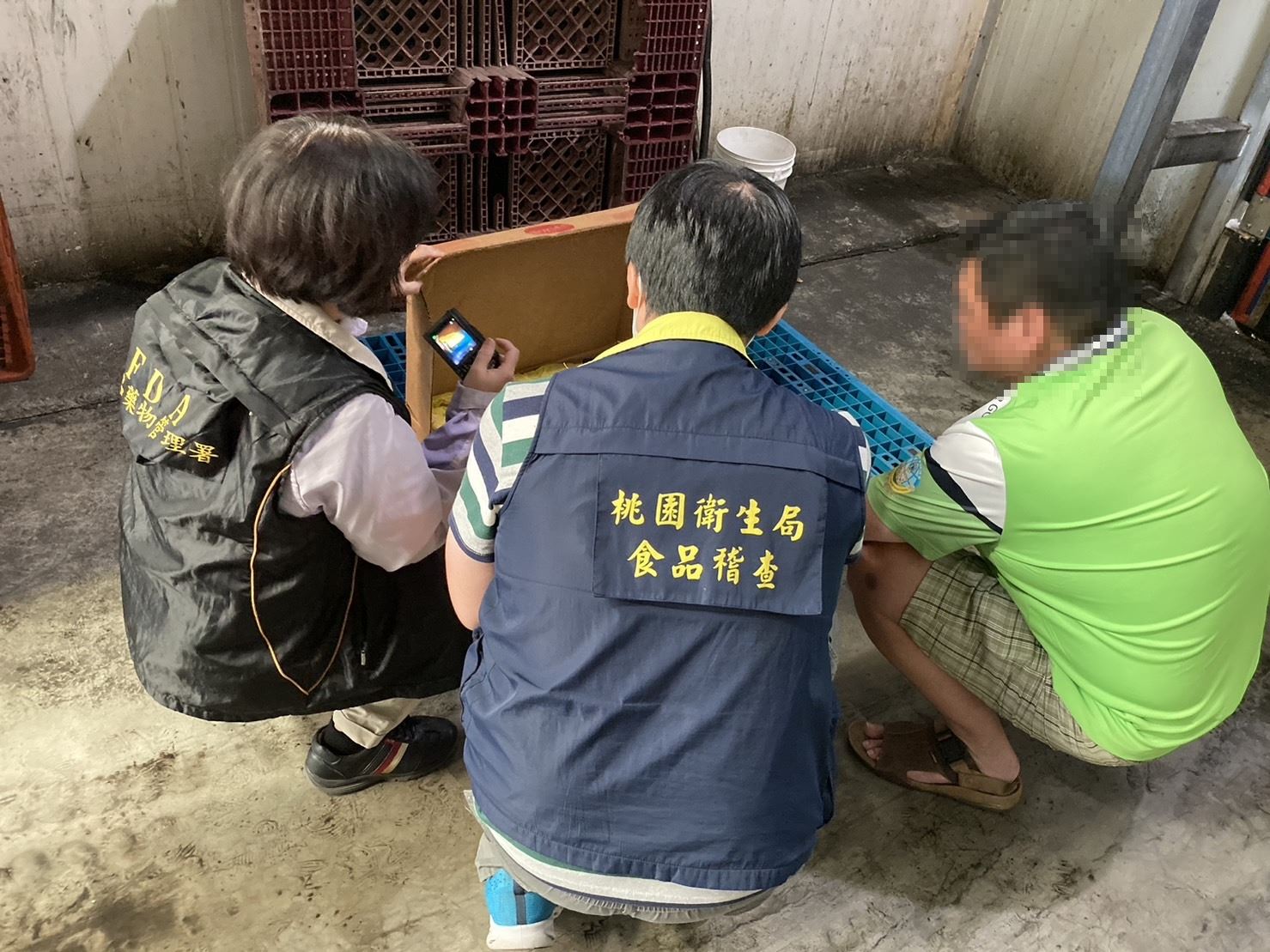 桃園市衛生局進行豬肉流向查核。桃園市衛生局提供