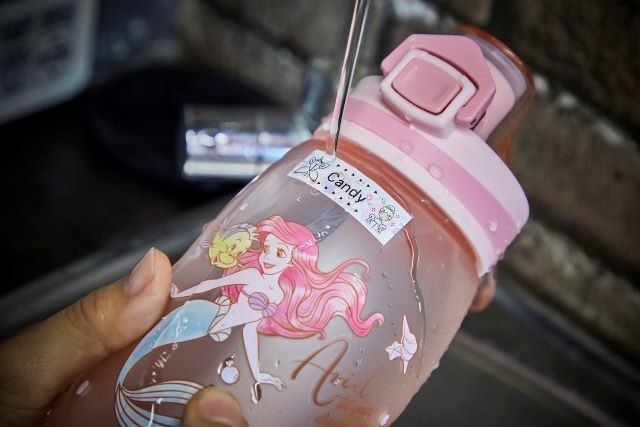 防水貼紙能夠製作小朋友的姓名貼.jpg