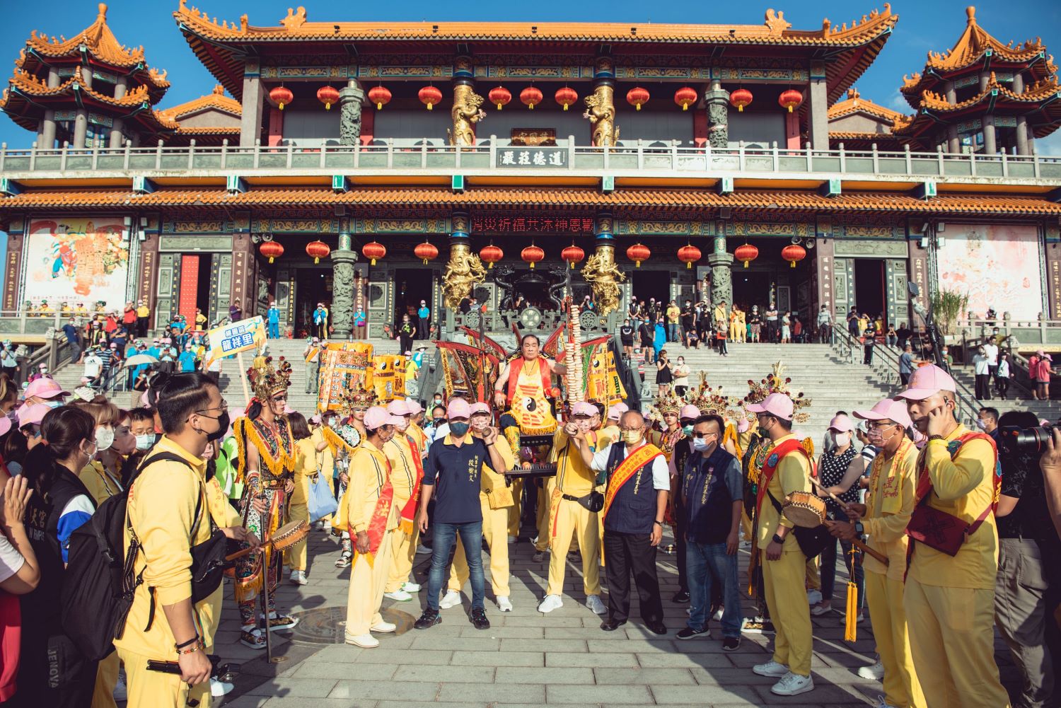 太子爺坐釘椅夜巡暗訪是護國宮最大特色,吸引信眾朝聖。(圖/桃園護國宮提供)