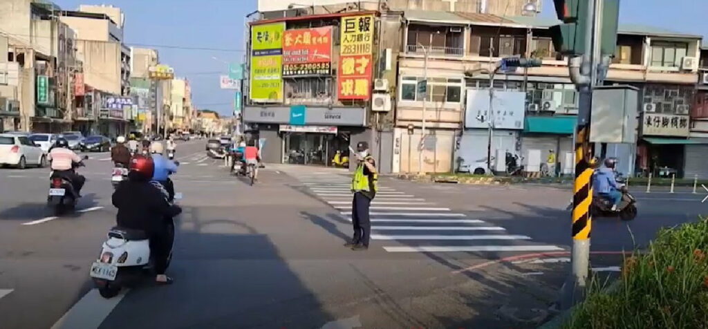 雙十連假嘉市警加強交通疏導迎假期