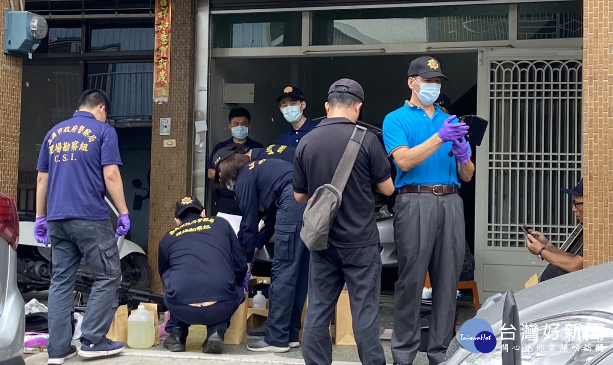 警方鑑識小組到場蒐證/陳致愷攝影